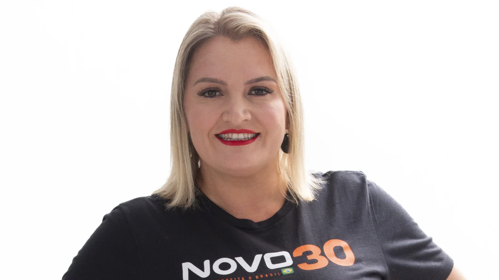 Capa de Juliana Tavares 