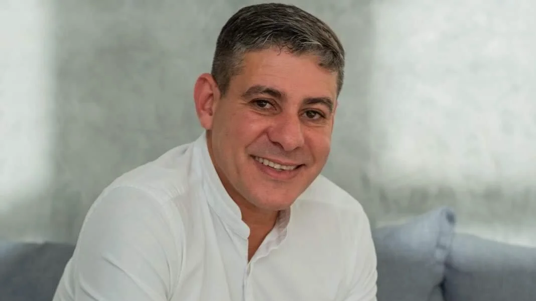 Capa de Luca Barros