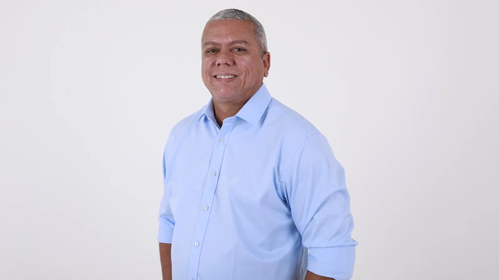 Capa de Ricardo Anzil 